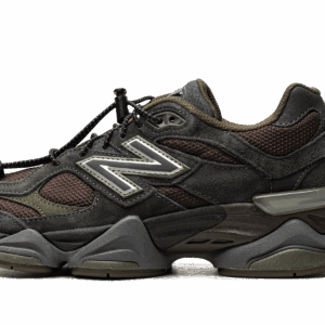 9060 Blacktop Dark Moss Black