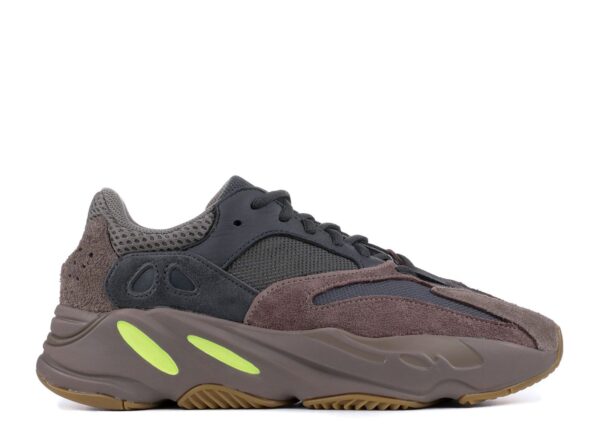 Yeezy Boost 700 Amauve