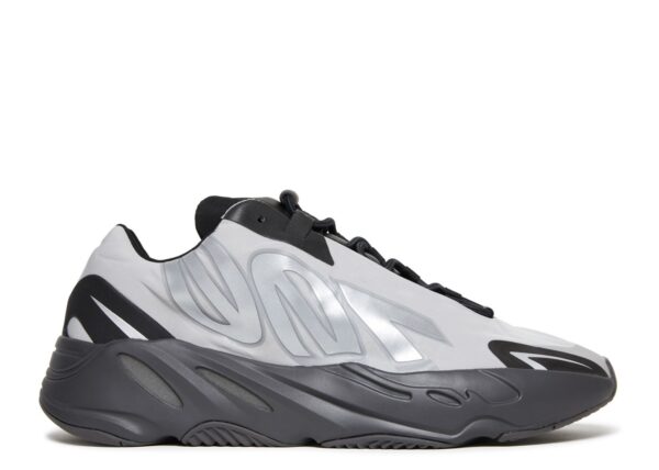 Yeezy Boost 700 Mnvn Ametallic